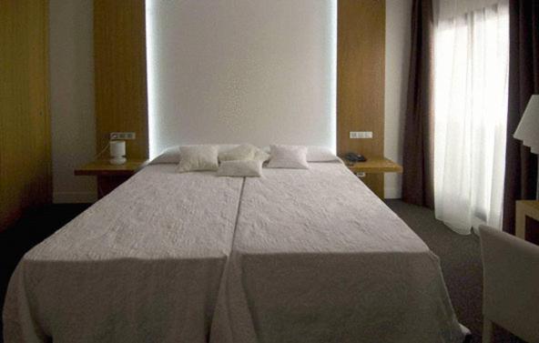 Toral Hotel León Zewnętrze zdjęcie